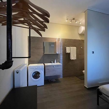 City Apartment Corinth Exterior foto